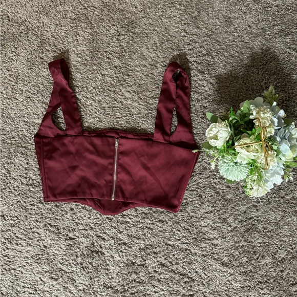 Oh Polly Women’s Corset crop Top in burgundy. Worn once. US 6. - Picture 3 of 4